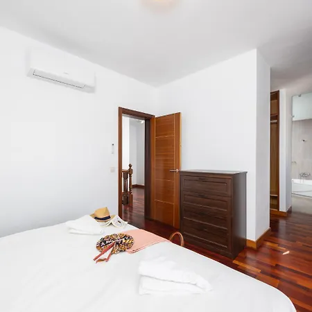 ヴィラ Caletas テギセ