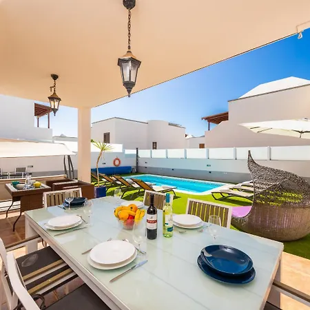 ヴィラ Caletas テギセ